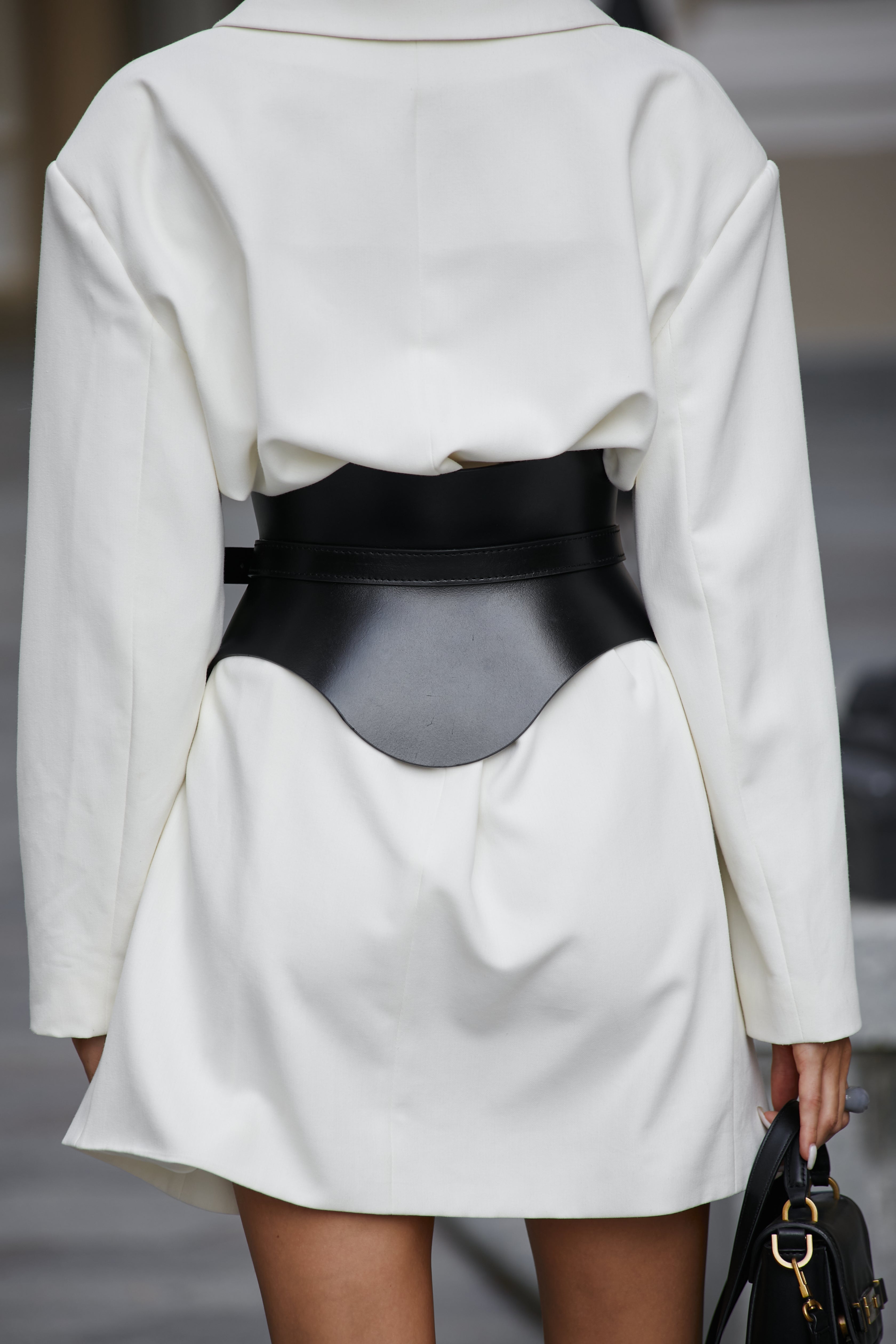 Basque Calliope White