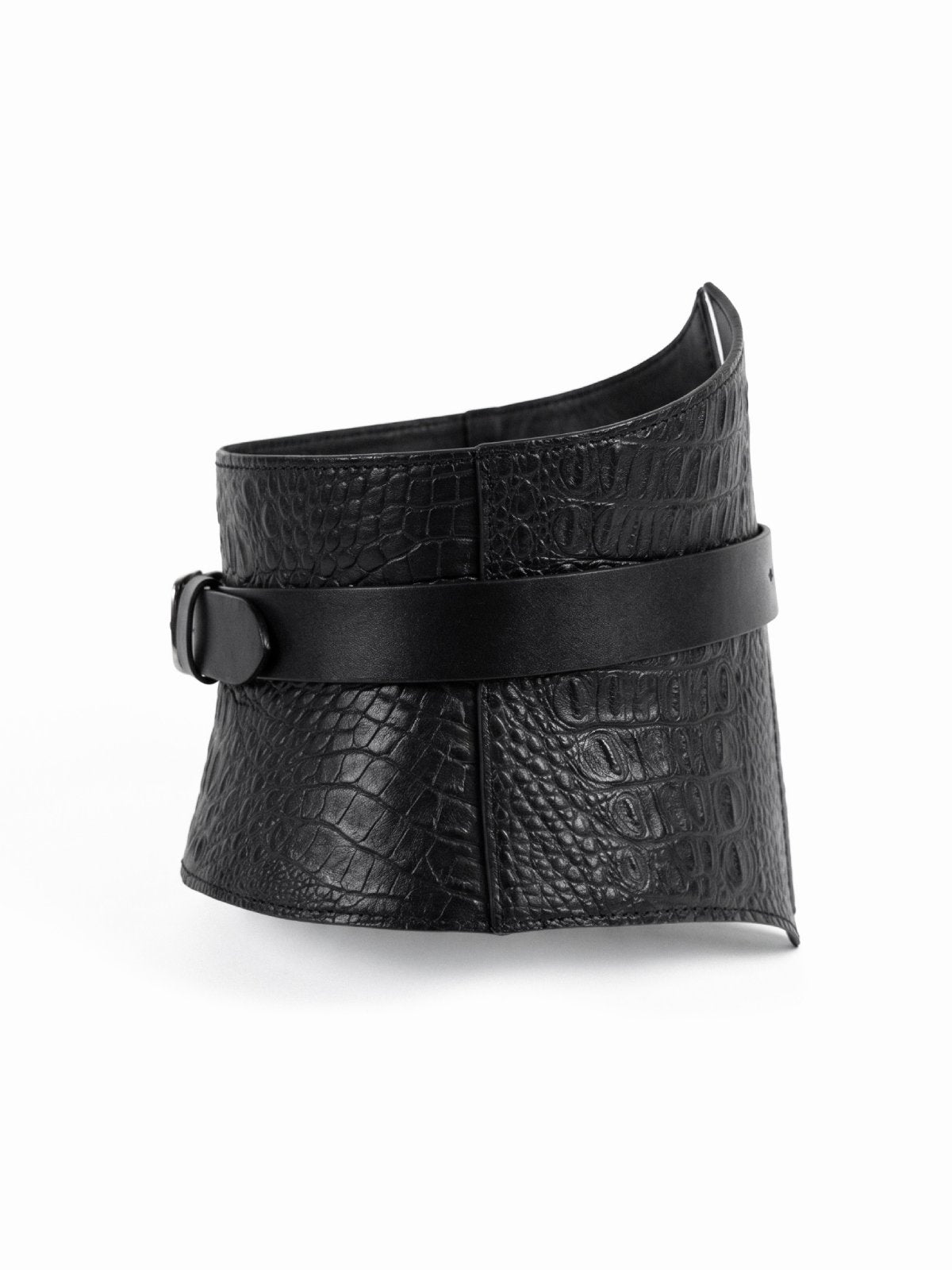 Basque SORENZA Black Crocodile-Embossed Leather