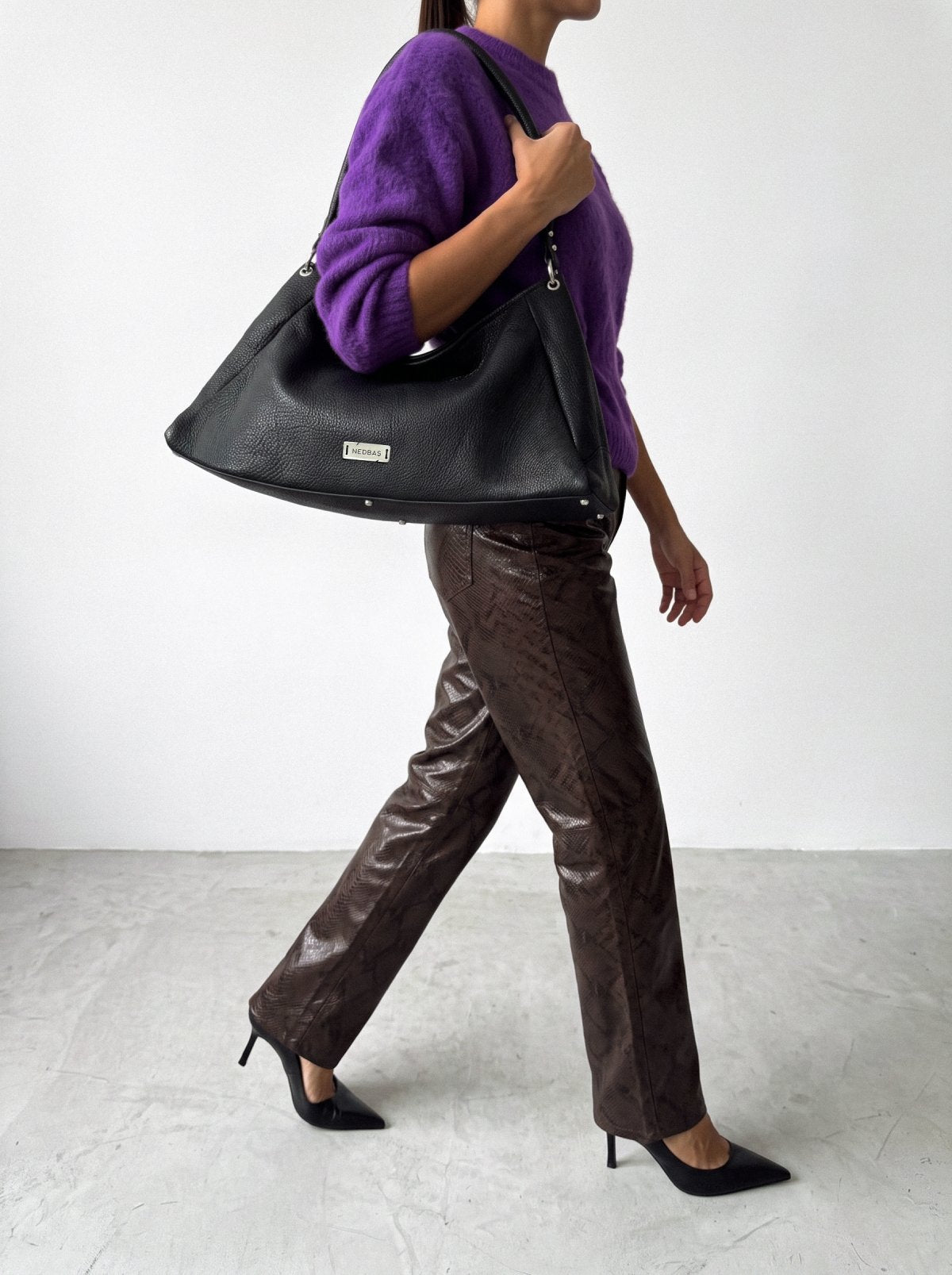 Bag FOLD MAXI Black Textured Leather